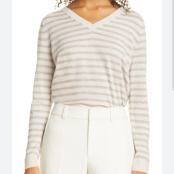 Club Monaco Sweaters - Club Monaco Zaydie Wool V Neck Sweater